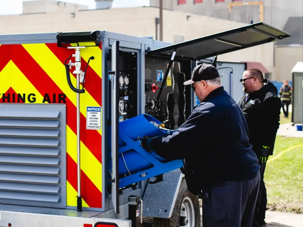 Arctic Compressor breathing air trailer